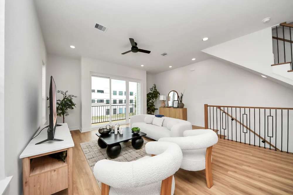 2428 Ella Boulevard Houston, TX 77008