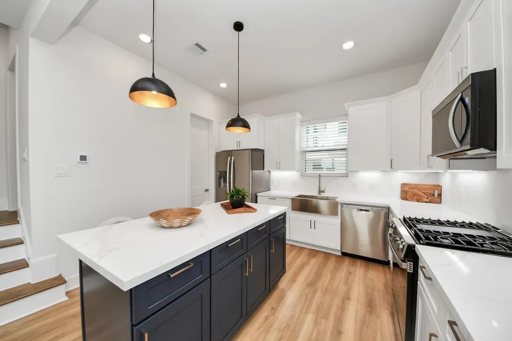 2428 Ella Boulevard Houston, TX 77008