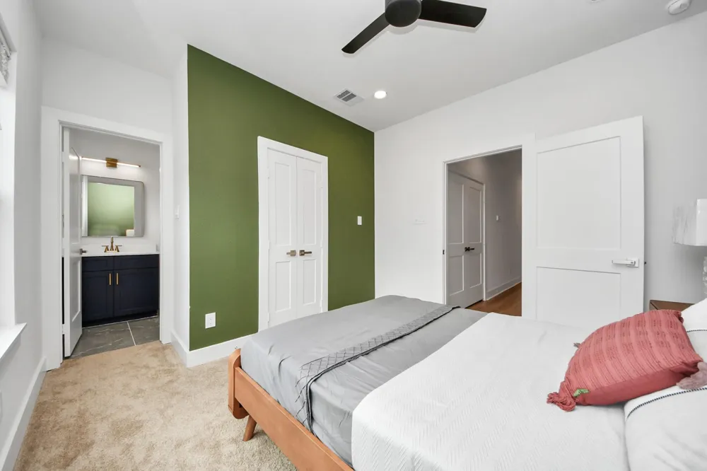 2428 Ella Boulevard Houston, TX 77008