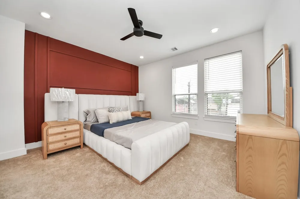 2428 Ella Boulevard Houston, TX 77008