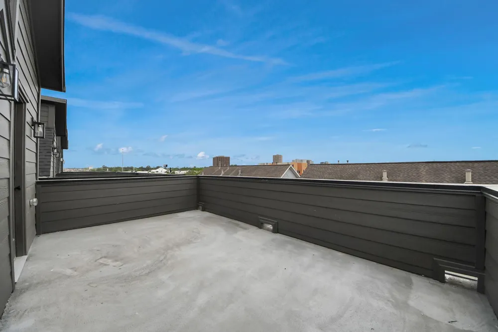 2428 Ella Boulevard Houston, TX 77008