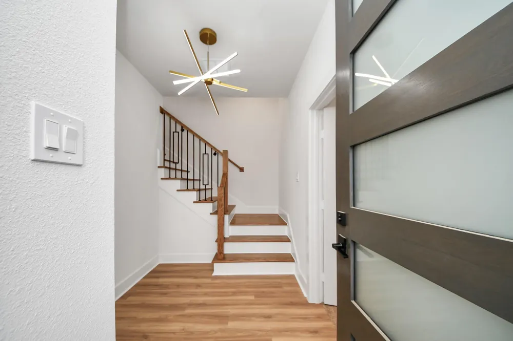 2428 Ella Boulevard Houston, TX 77008