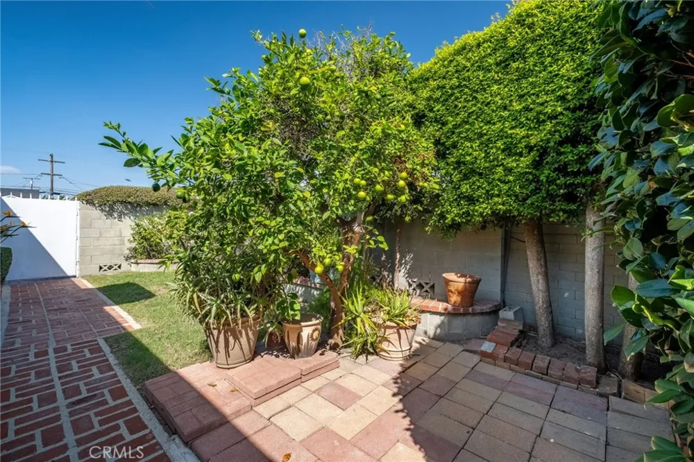 2616 W 154th Gardena, CA 90249