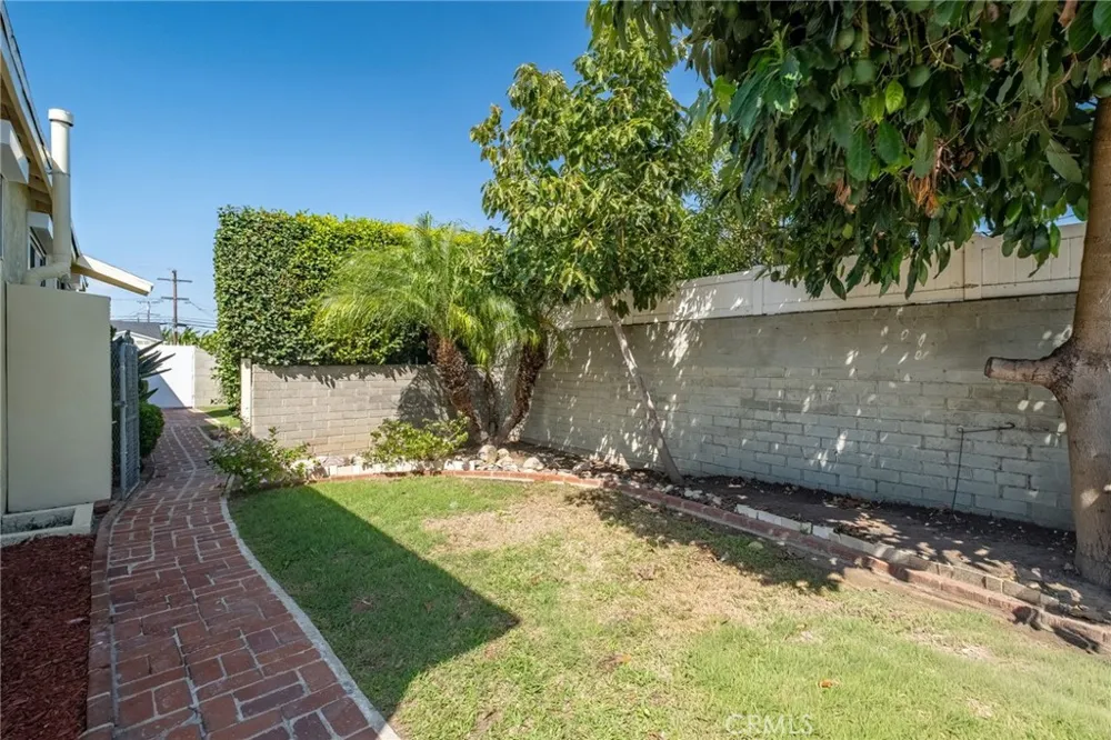 2616 W 154th Gardena, CA 90249