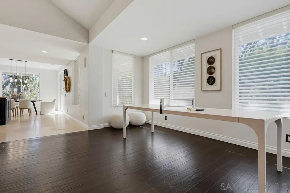 15311 Crestview Poway, CA 92064