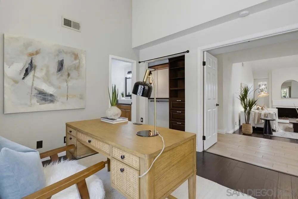 15311 Crestview Poway, CA 92064
