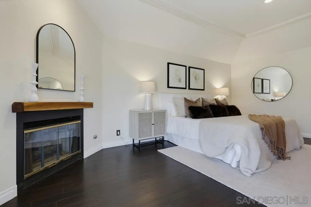 15311 Crestview Poway, CA 92064