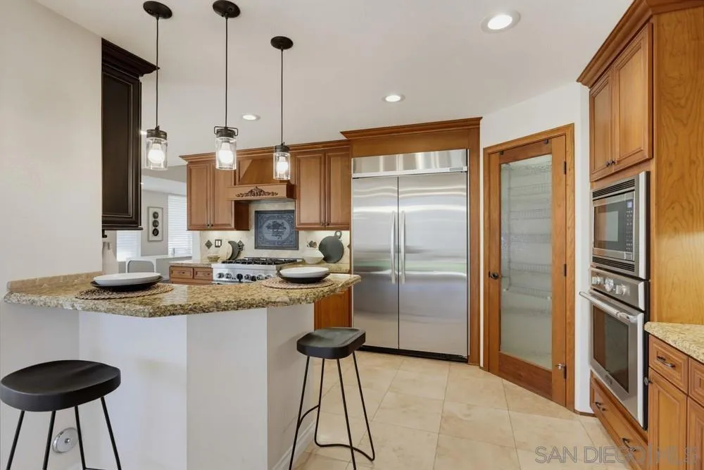 15311 Crestview Poway, CA 92064