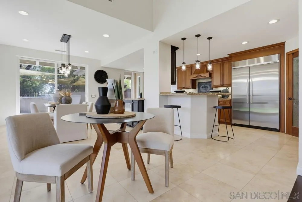15311 Crestview Poway, CA 92064