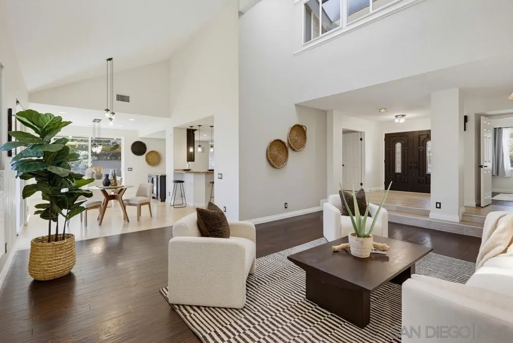 15311 Crestview Poway, CA 92064