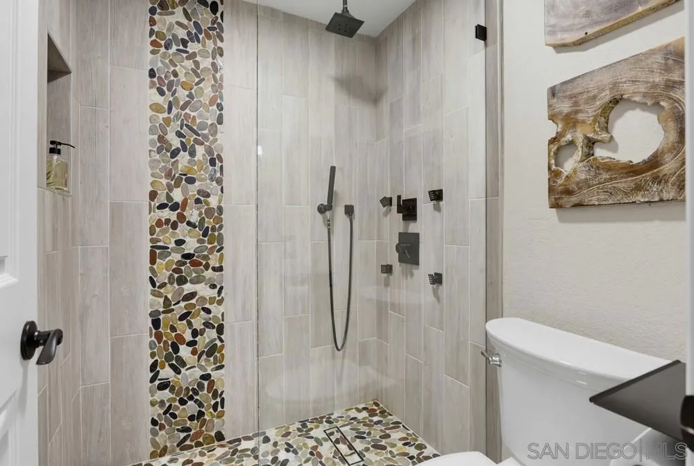 15311 Crestview Poway, CA 92064