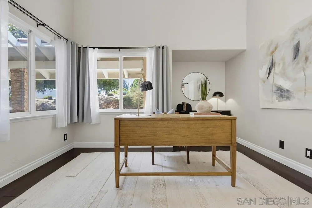 15311 Crestview Poway, CA 92064