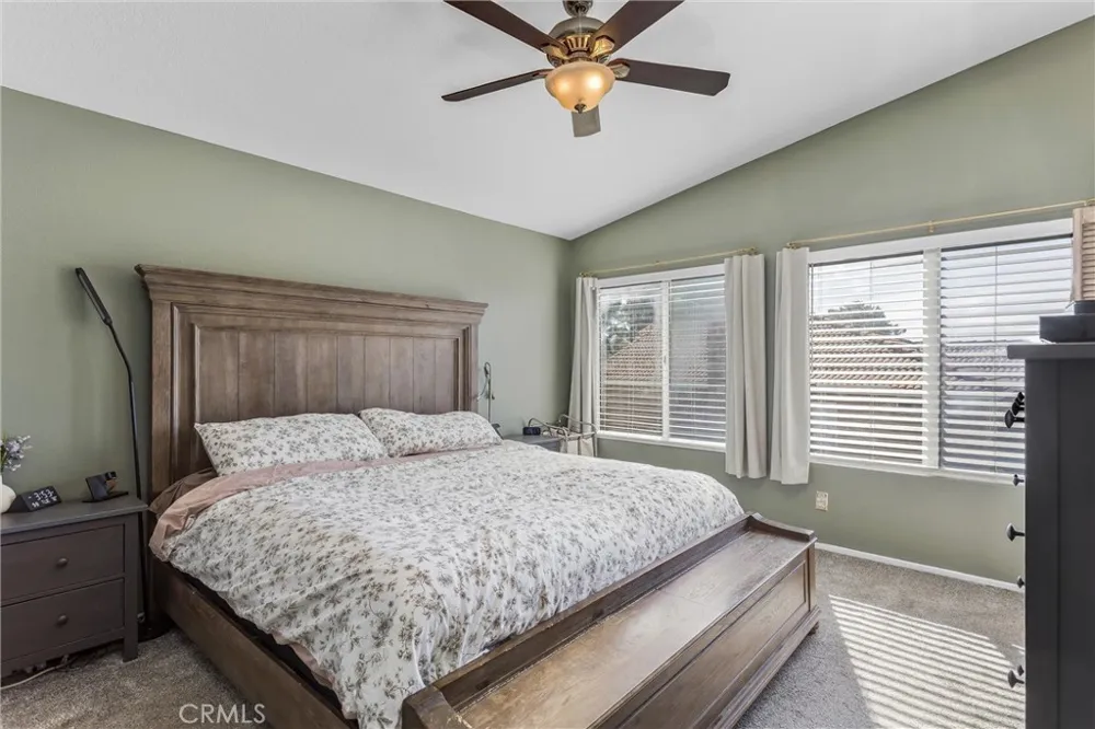 10166 Shale Mentone, CA 92359