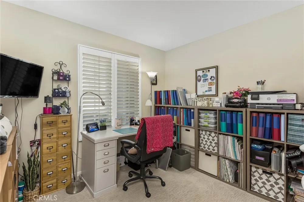 10166 Shale Mentone, CA 92359