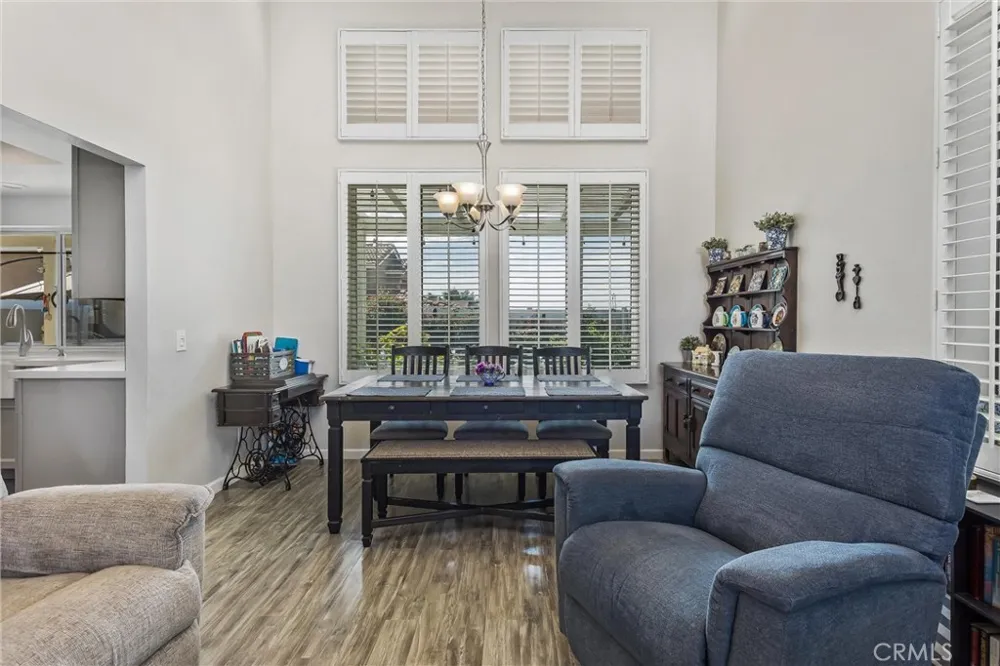 10166 Shale Mentone, CA 92359