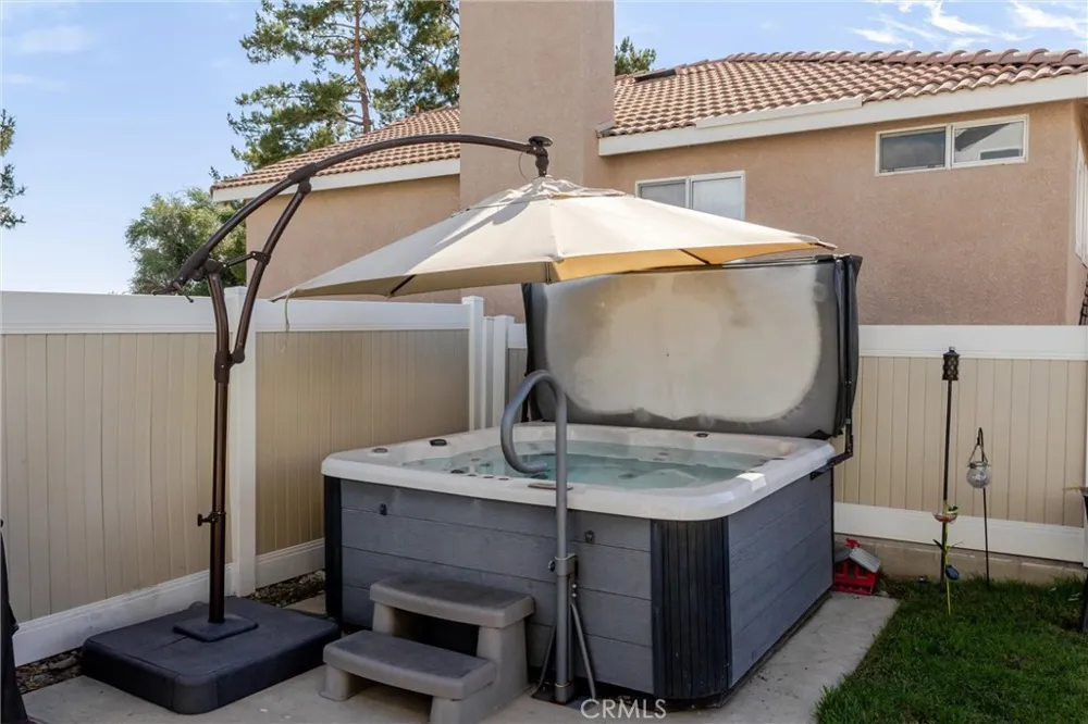 10166 Shale Mentone, CA 92359
