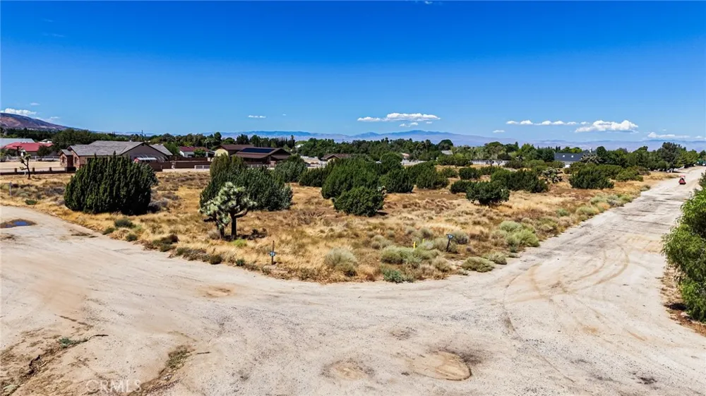 2701 W O-8 AVENUE Palmdale, CA 93551