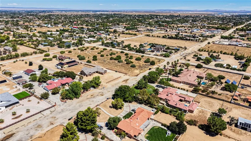 2701 W O-8 AVENUE Palmdale, CA 93551