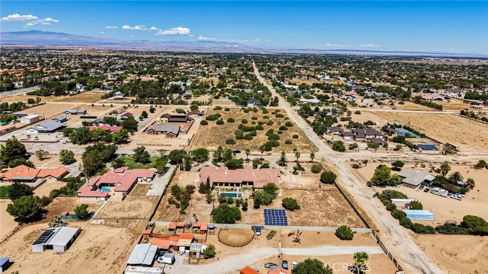 2701 W O-8 AVENUE Palmdale, CA 93551