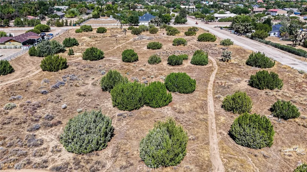 2701 W O-8 AVENUE Palmdale, CA 93551