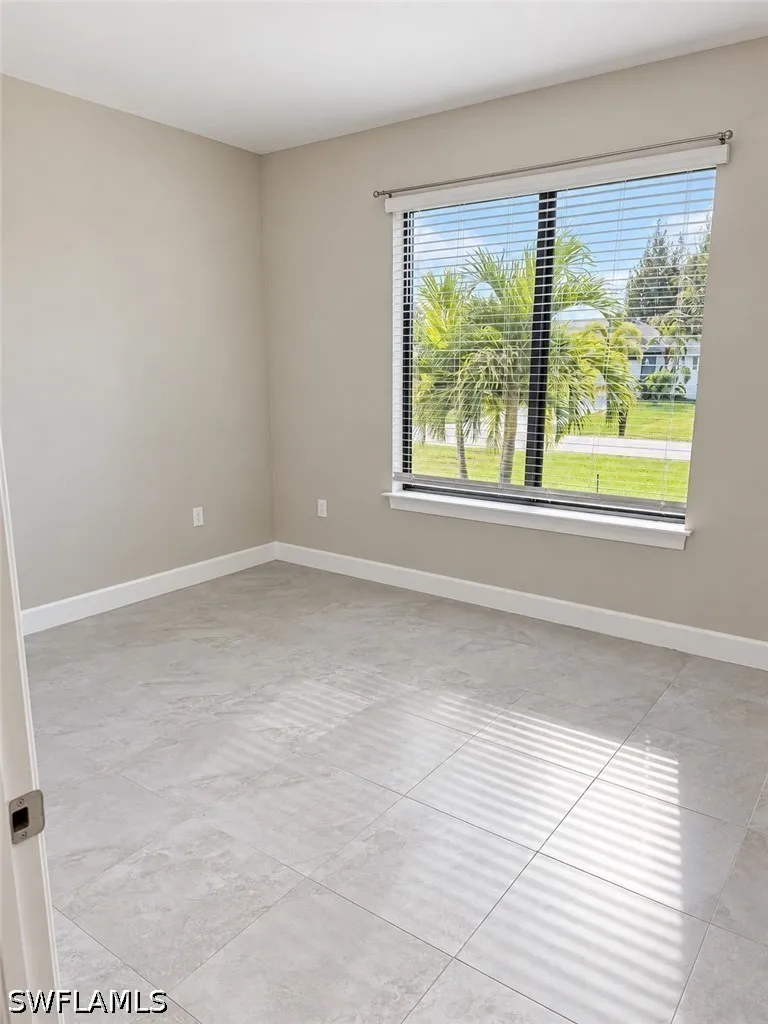 SW 33rd Place Cape Coral, FL 33991
