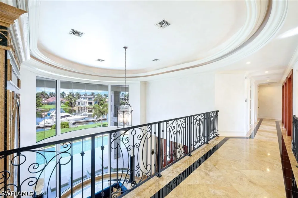 Galleon Drive Naples, FL 34102