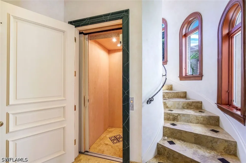 Galleon Drive Naples, FL 34102