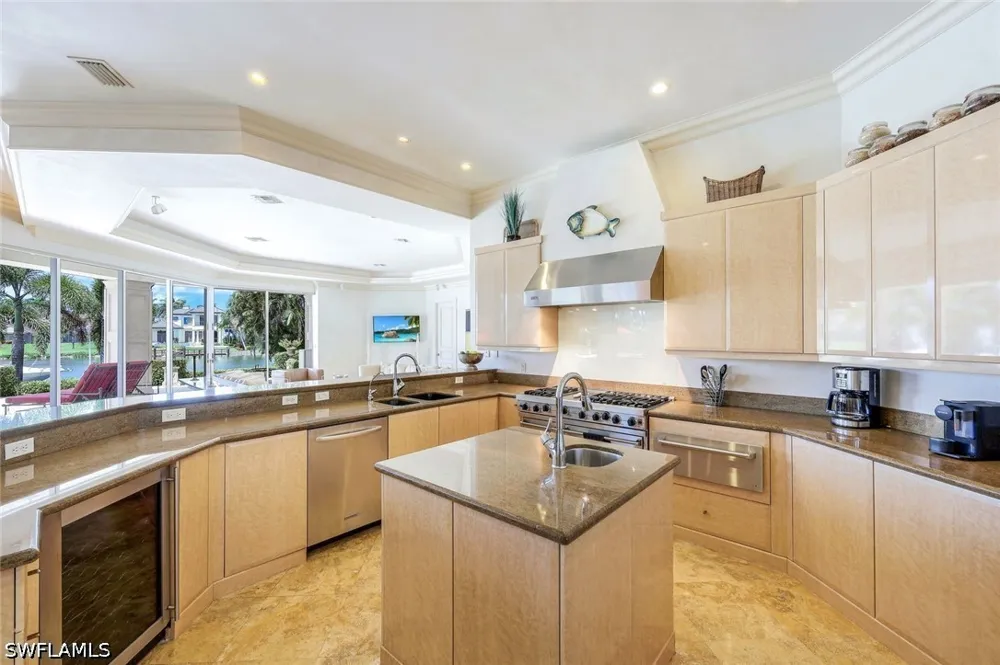 Galleon Drive Naples, FL 34102