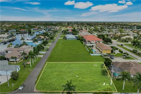 5429 SW 16th Place