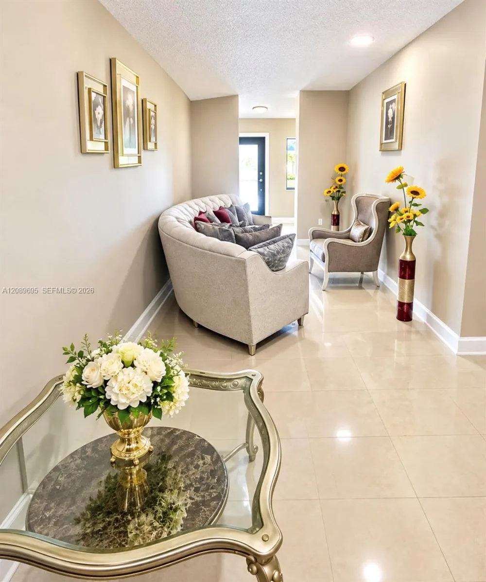 18155 SW 138th Pl Miami, FL 33177