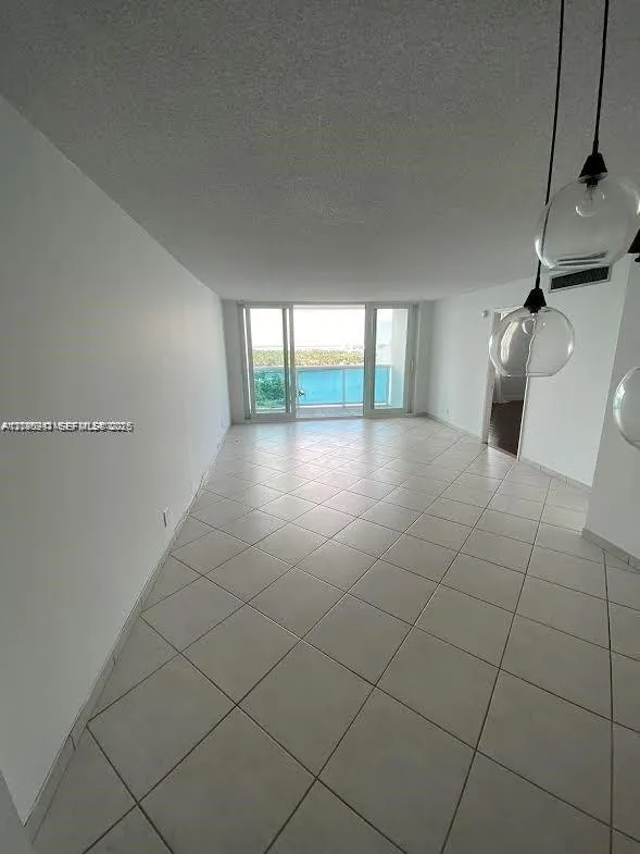 6770 Indian Creek Dr #14K Miami Beach, FL 33141