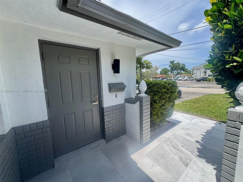3665 NW 17th Way #3667 Oakland Park, FL 33309