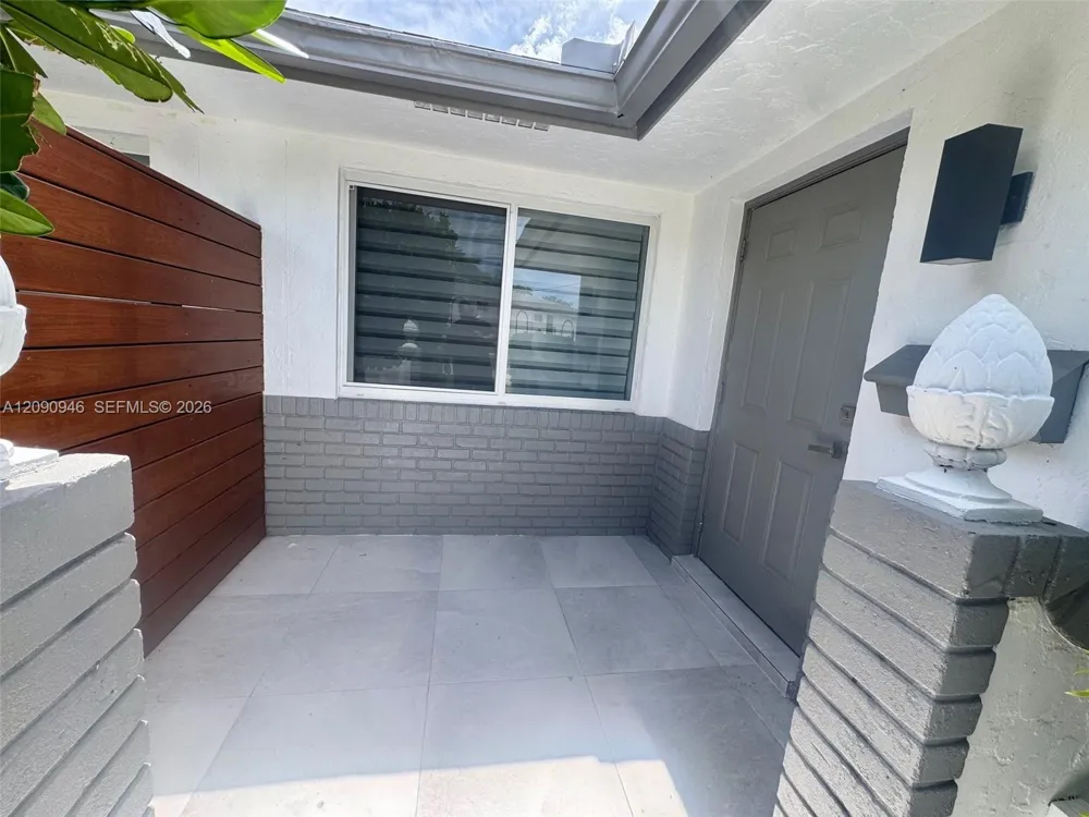 3665 NW 17th Way #3667 Oakland Park, FL 33309