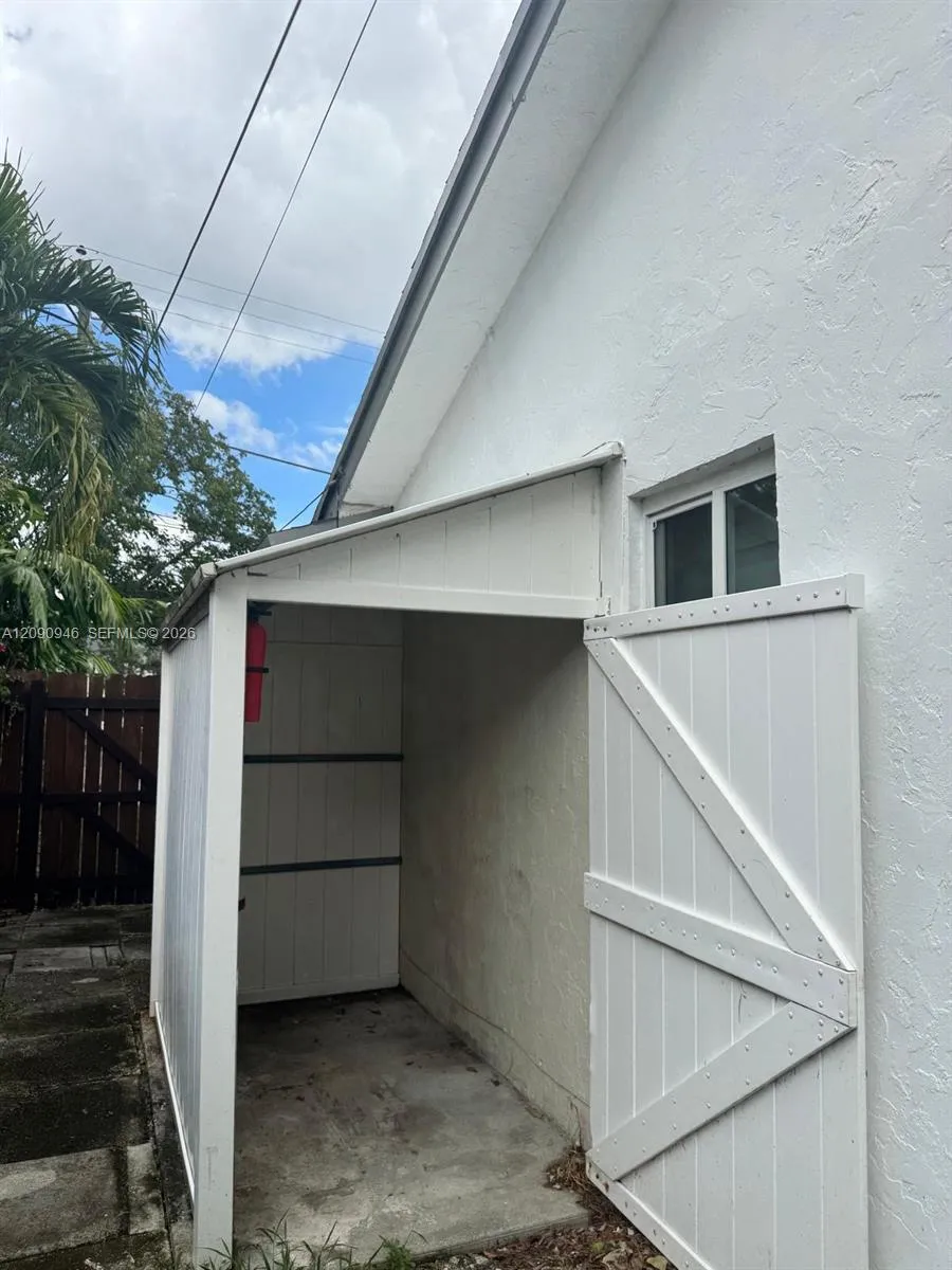 3665 NW 17th Way #3667 Oakland Park, FL 33309