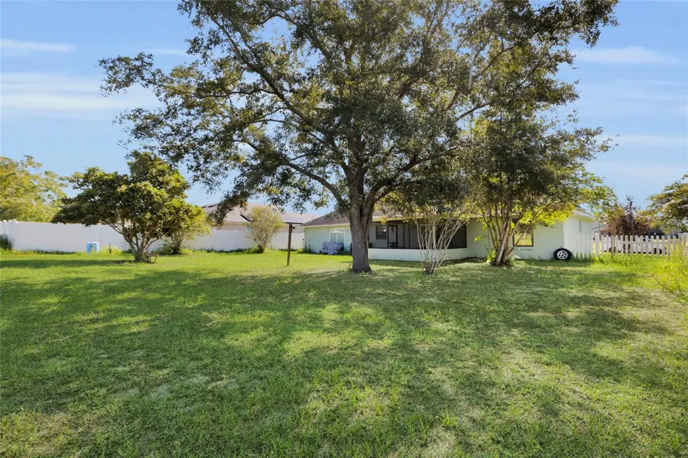 122 DOGWOOD DRIVE CIRCLE ocala, FL 34472