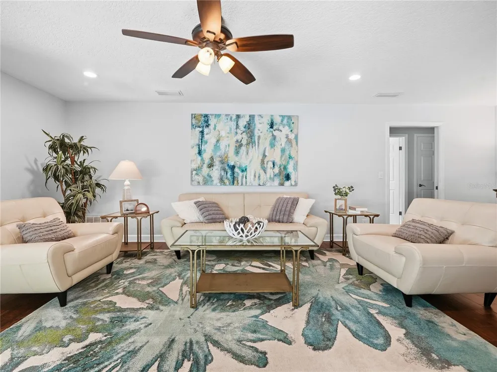 2743 BURNING TREE LANE Clearwater, FL 33761