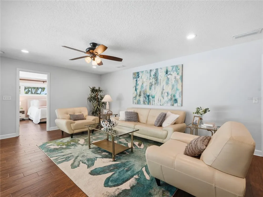 2743 BURNING TREE LANE Clearwater, FL 33761