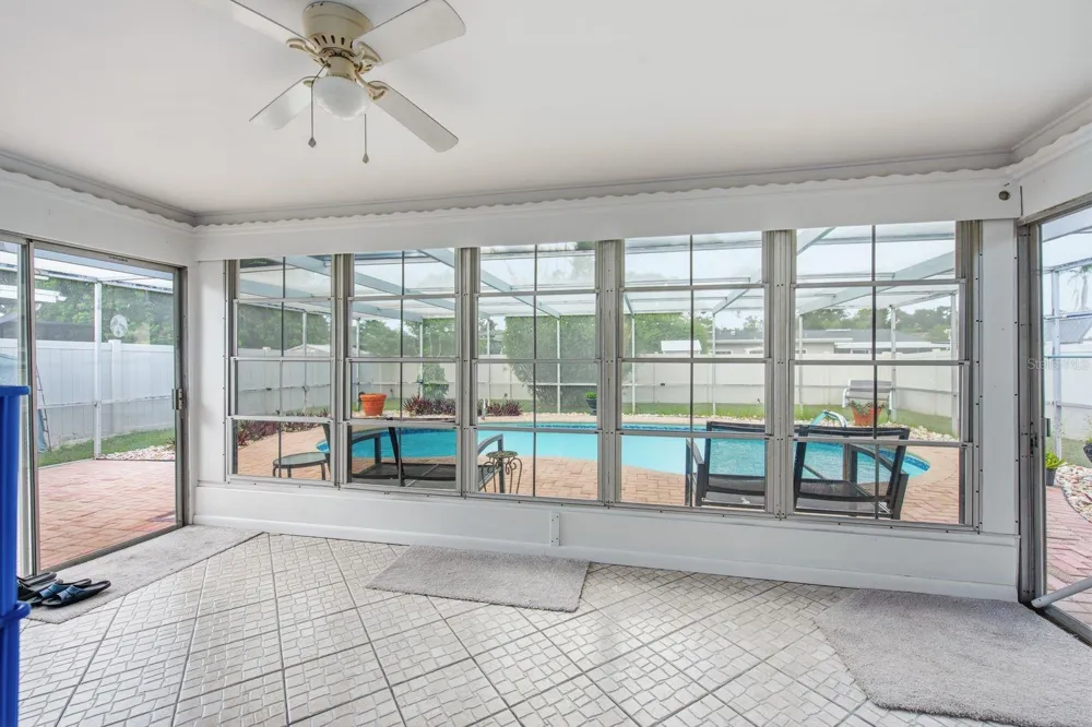 1806 DRIFTWOOD CIRCLE S Oldsmar, FL 34677