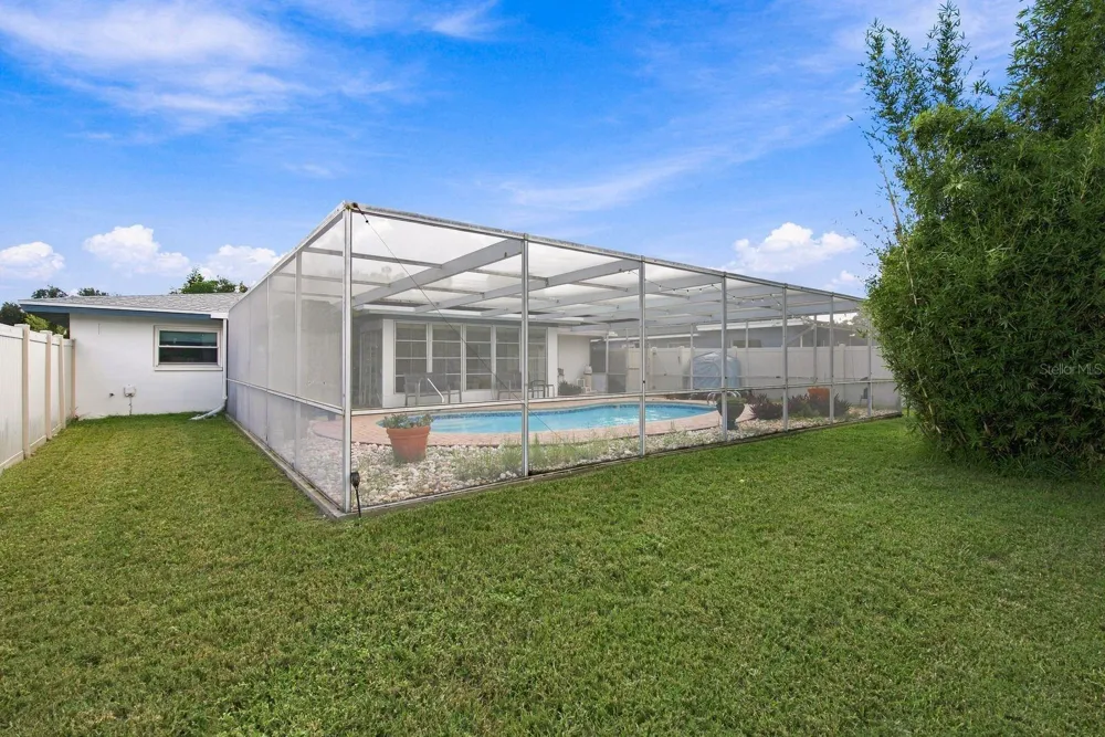 1806 DRIFTWOOD CIRCLE S Oldsmar, FL 34677