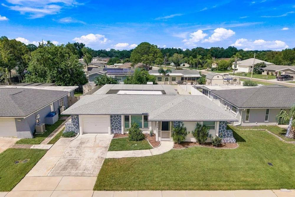 1806 DRIFTWOOD CIRCLE S Oldsmar, FL 34677