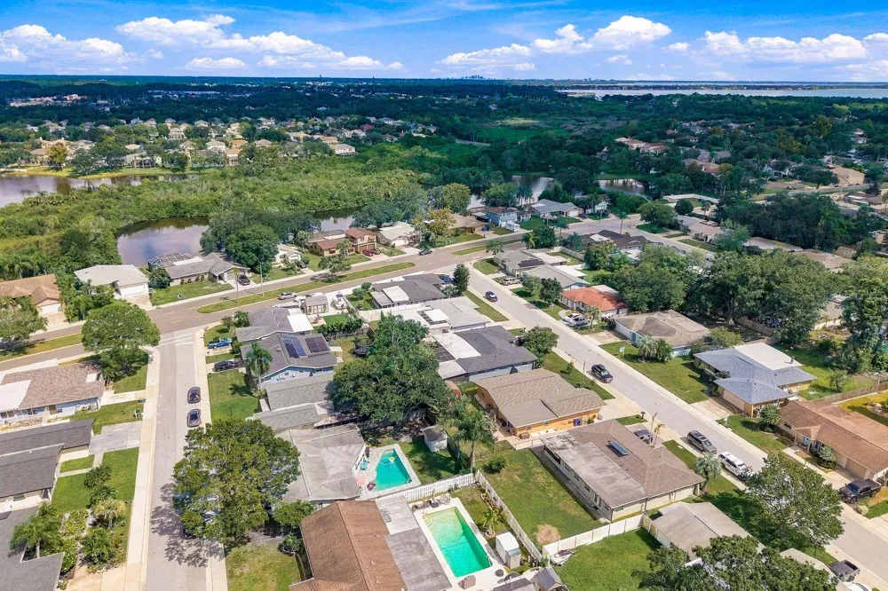 1806 DRIFTWOOD CIRCLE S Oldsmar, FL 34677