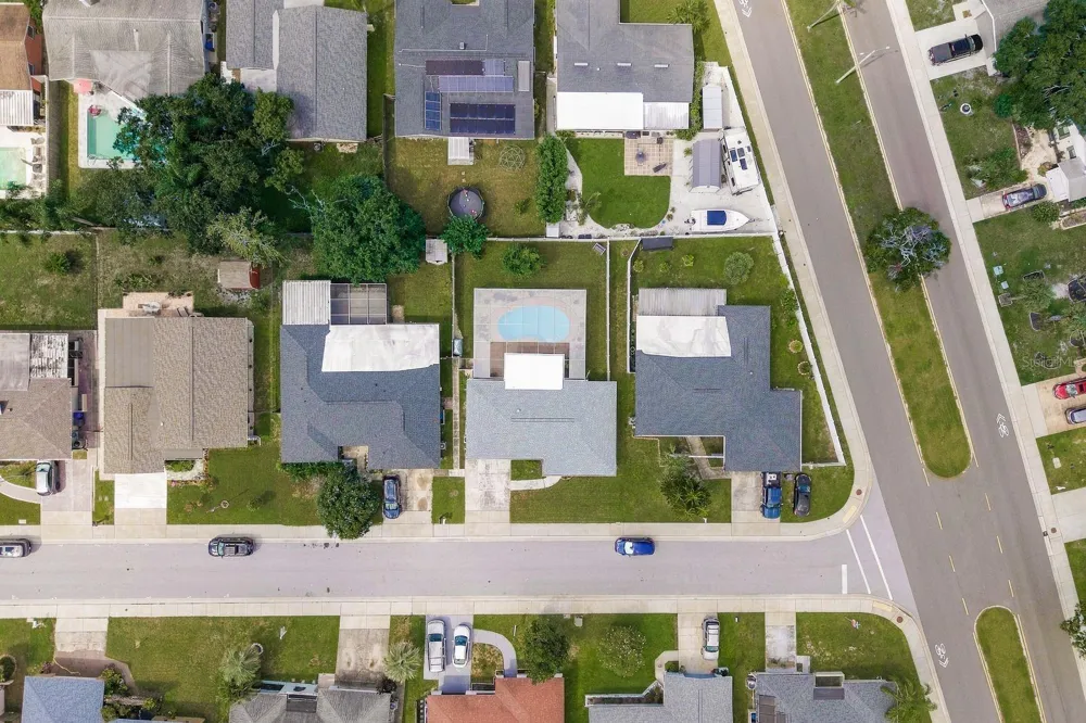 1806 DRIFTWOOD CIRCLE S Oldsmar, FL 34677