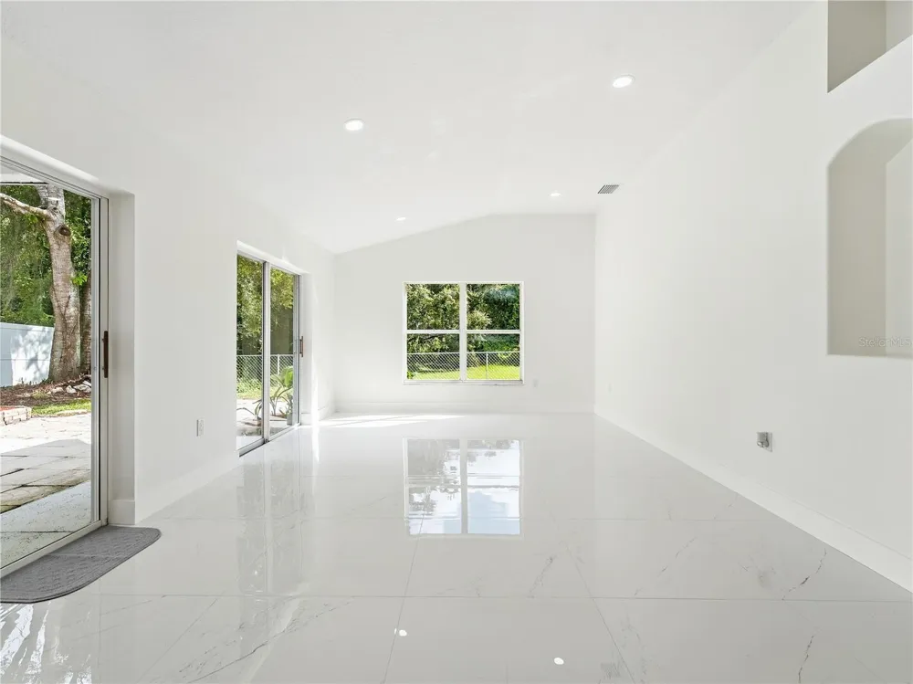 11836 HUNTERS LAKE DRIVE New Port Richey, FL 34654