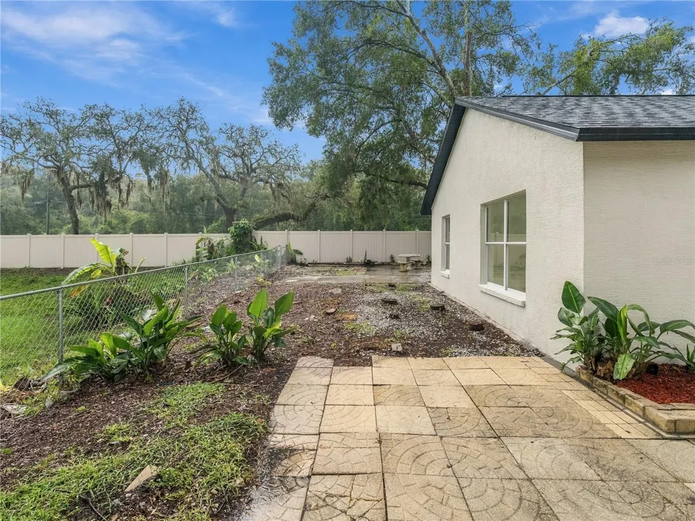 11836 HUNTERS LAKE DRIVE New Port Richey, FL 34654