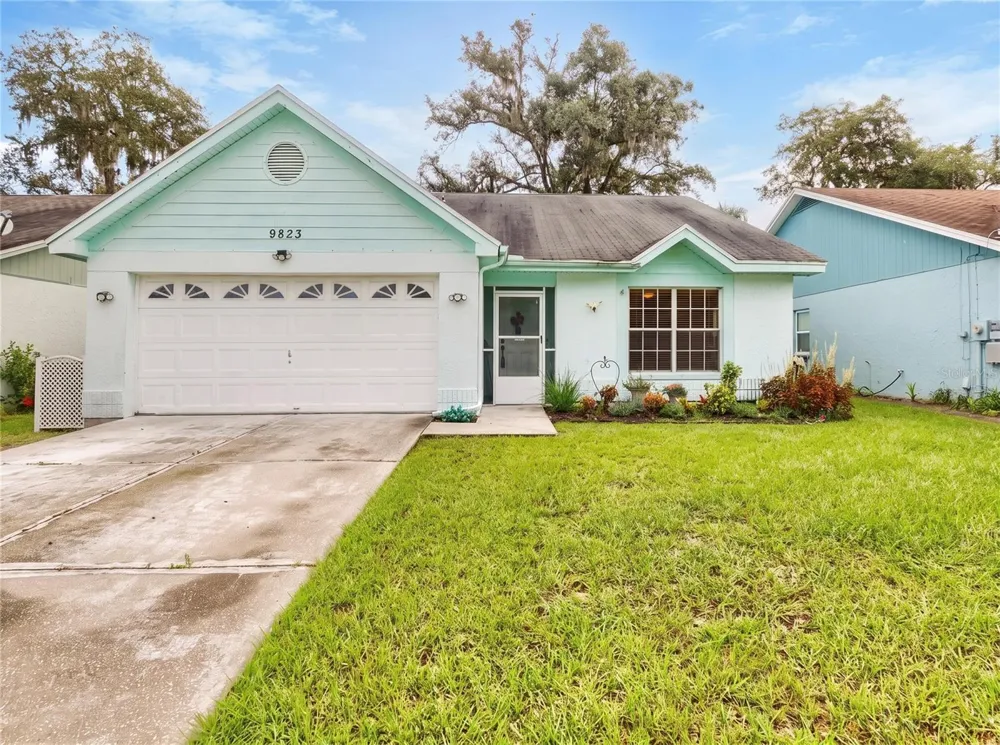 9823 SIR FREDERICK STREET Tampa, FL 33637