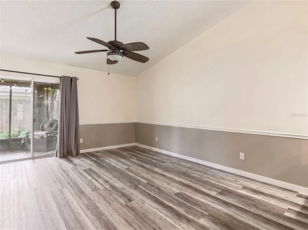 9823 SIR FREDERICK STREET Tampa, FL 33637