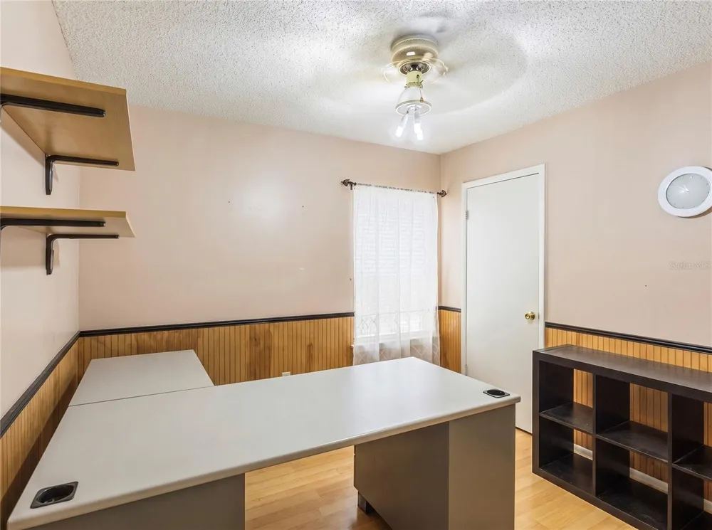9823 SIR FREDERICK STREET Tampa, FL 33637