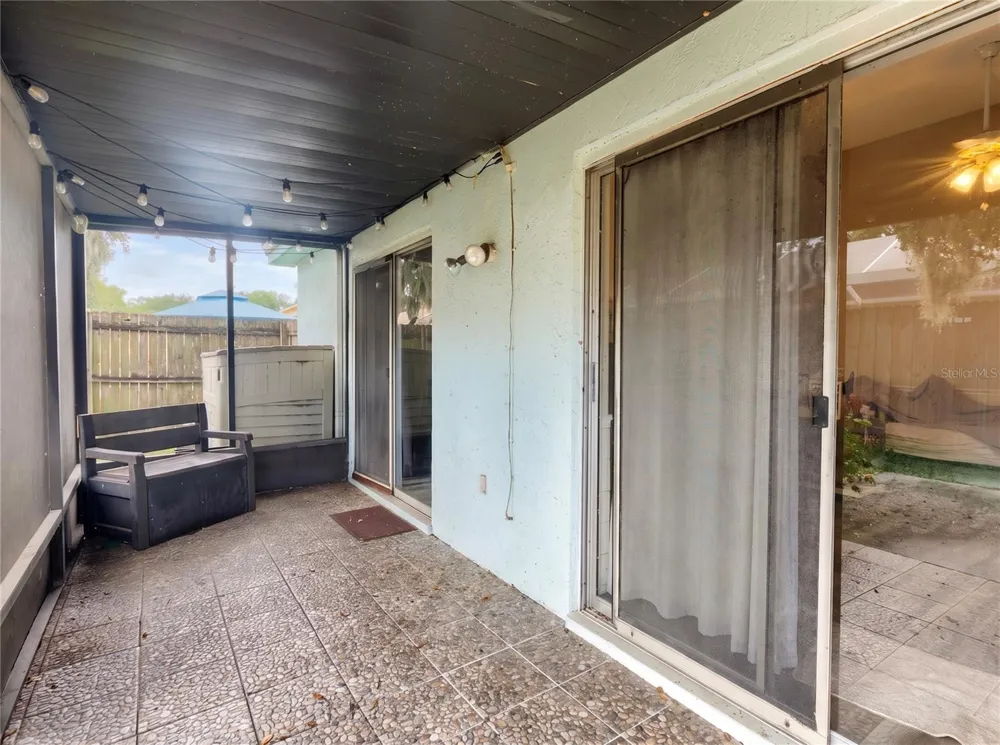9823 SIR FREDERICK STREET Tampa, FL 33637