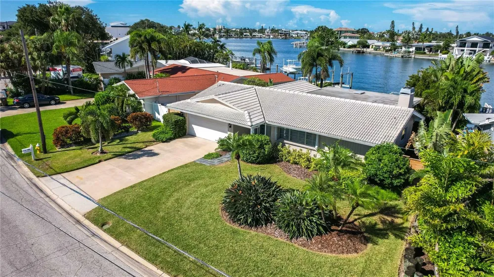 513 HARBOR DRIVE Indian Rocks Beach, FL 33785