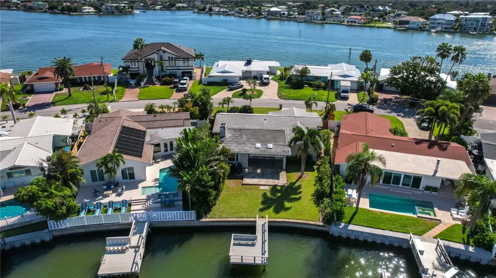 513 HARBOR DRIVE Indian Rocks Beach, FL 33785